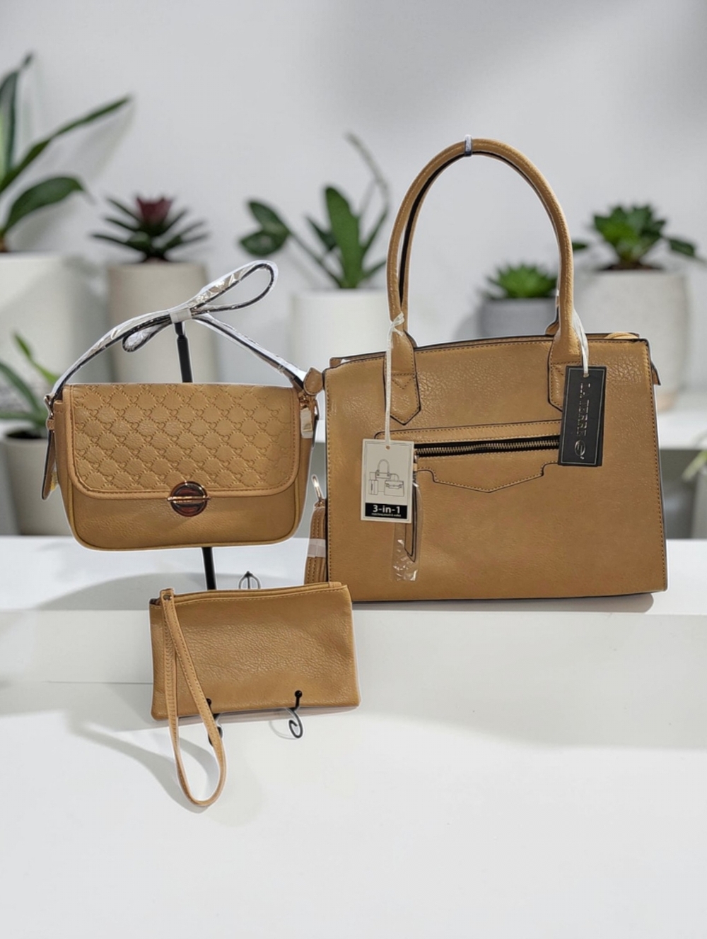NWT La Terre 3-Piece Vegan Leather Bag Set Camel Tan Satchel Crossbody Wristlet - Picture 3 of 12